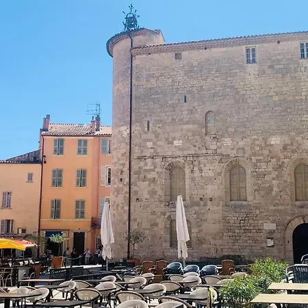 Apartamento Cosy Avec Deux Velos Coeur De Hyères