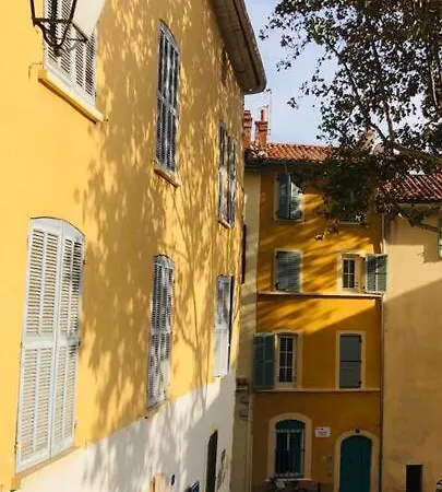 Appartement Cosy Avec Deux Velos Coeur De Hyères